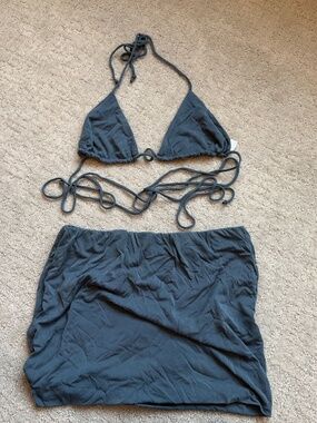 Inamorata set, size medium bikini top and skirt